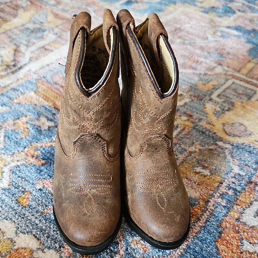 Stylish Brown Western Boots New Without Box.